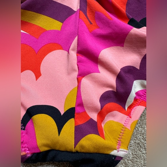 Trina Turk swimwear 10💕🌷 - Picture 6 of 10